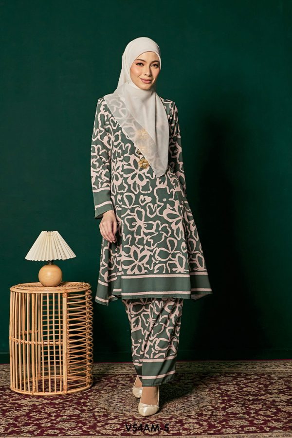 Ameera Kurung 2.0 in Green (V54AM-5)