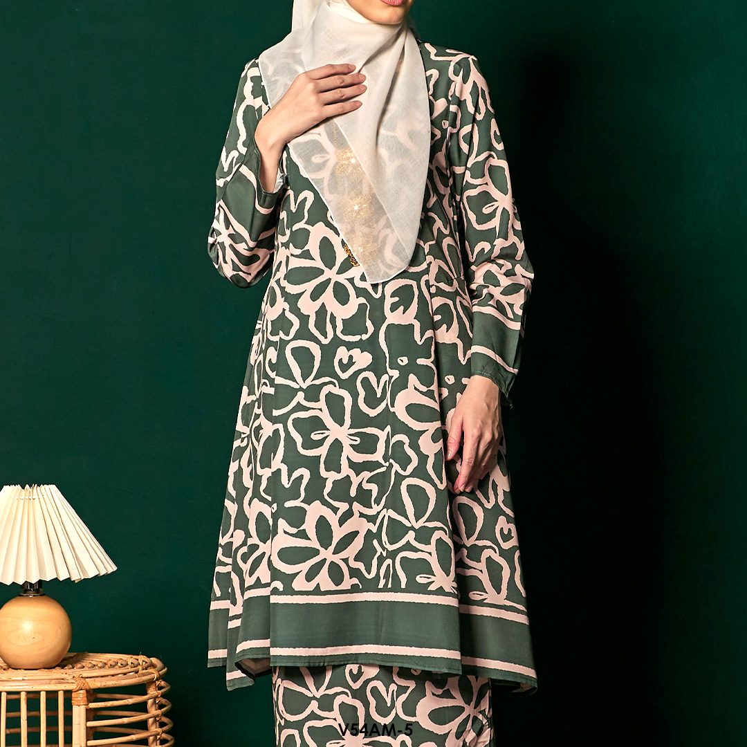 Ameera Kurung 2.0 in Green (V54AM-5) - Image 4