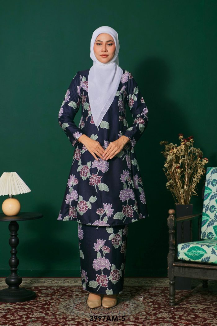 Ameera Kurung in Black (3997AM-5)