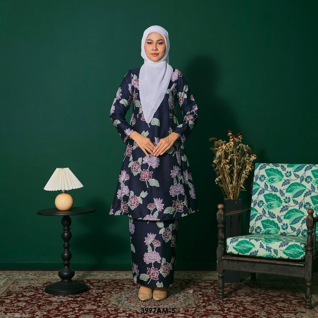 Ameera Kurung in Black (3997AM-5)