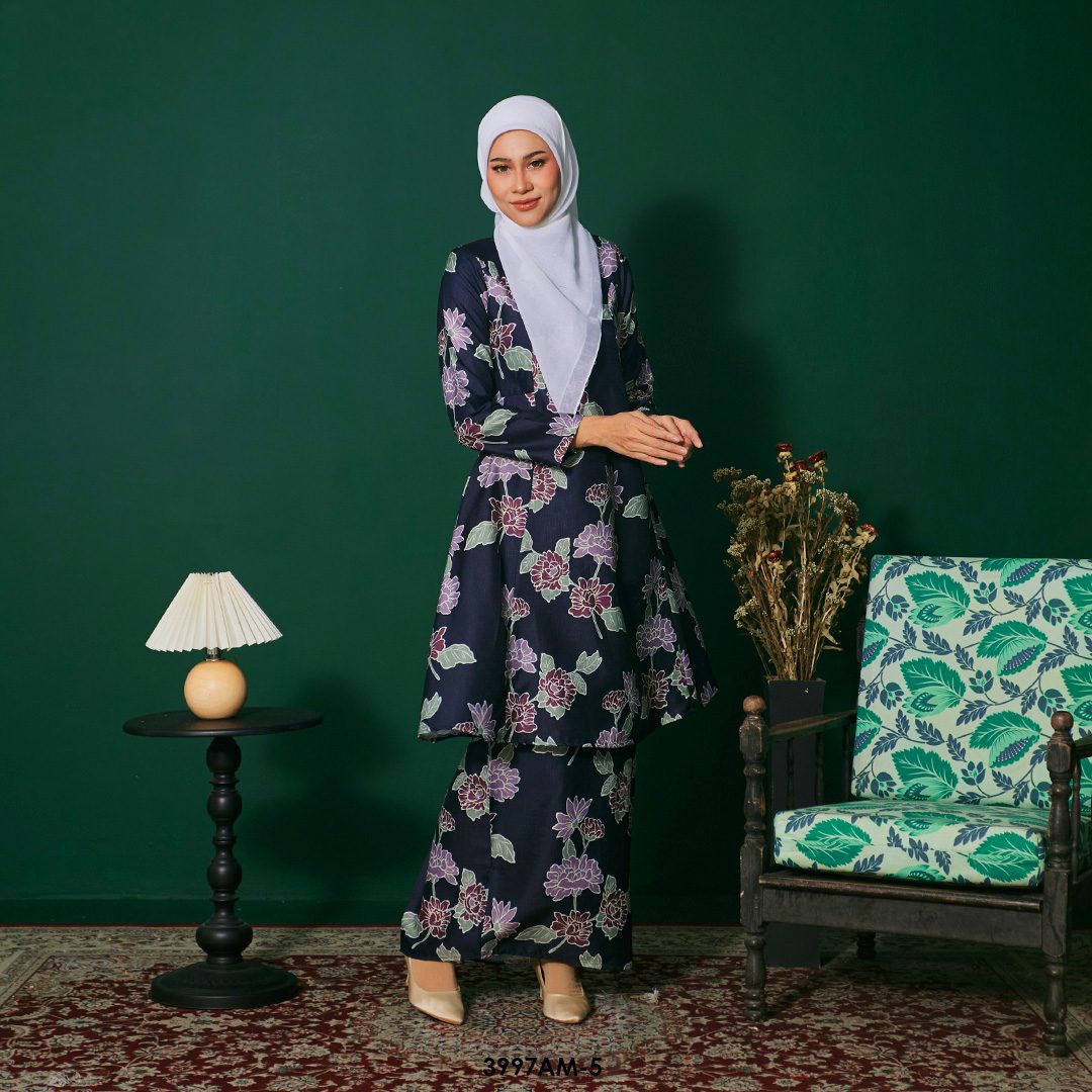 Ameera Kurung in Black (3997AM-5) - Image 2