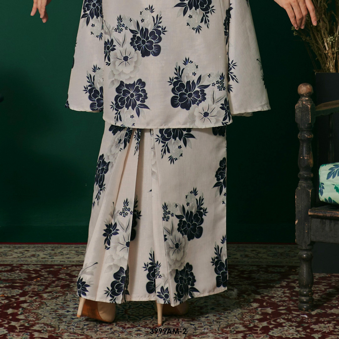 Ameera Kurung in Vanilla (3999AM-2) - Image 3