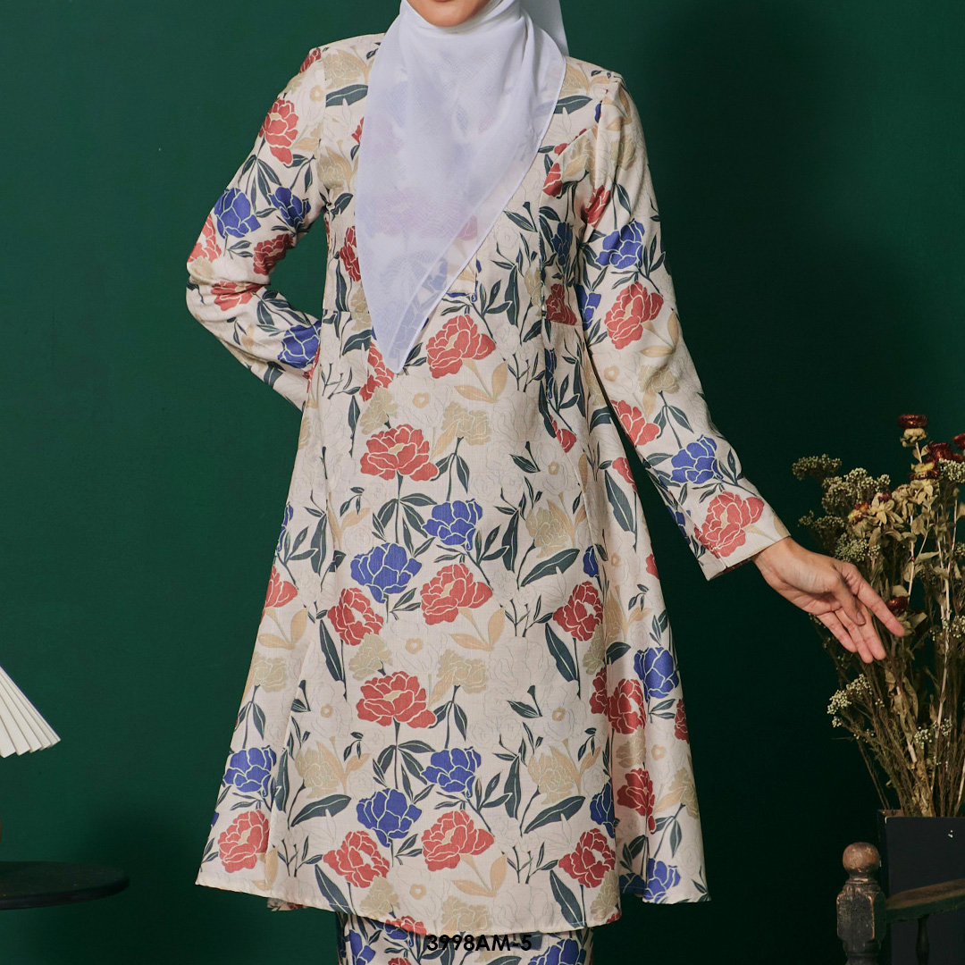 Ameera Kurung in Vanilla (3998AM-5) - Image 4