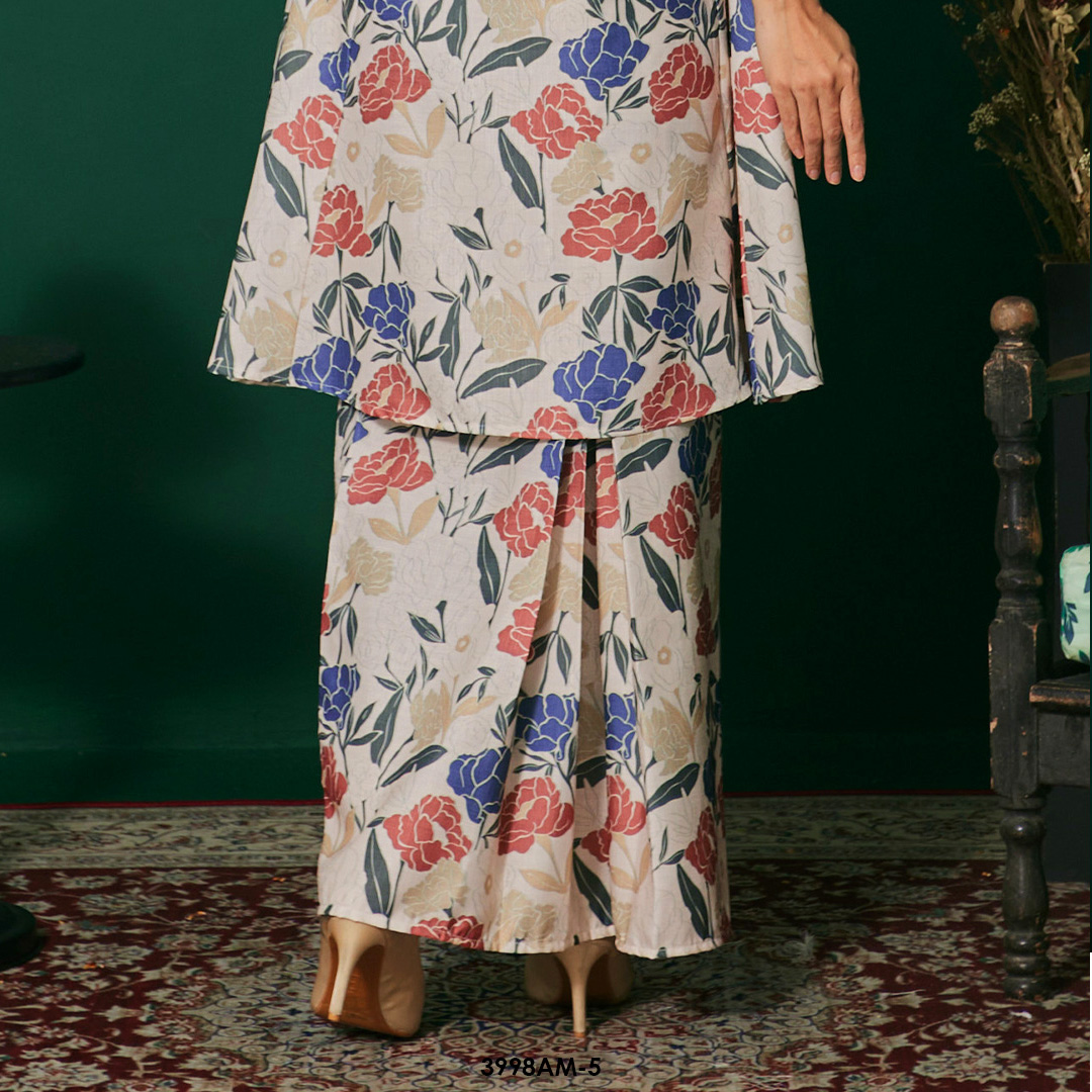 Ameera Kurung in Vanilla (3998AM-5) - Image 3