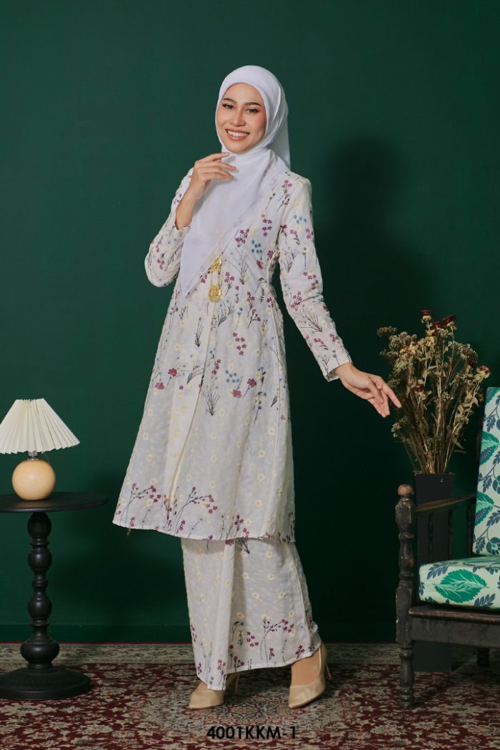 Kebarung Kalthom in White (4001KKM-1)