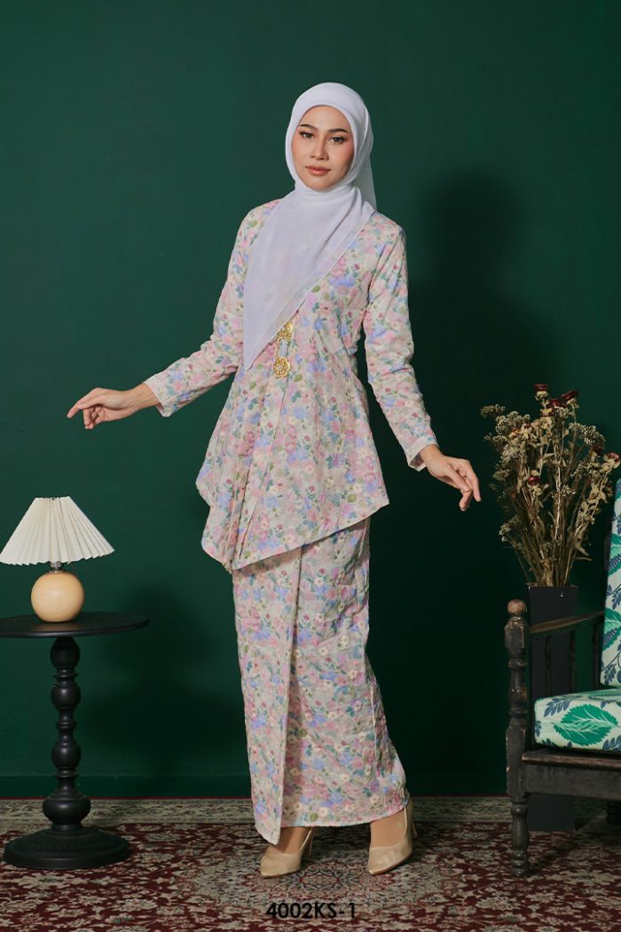 Kebaya Saloma in Paddle Pop (4002KS-1)