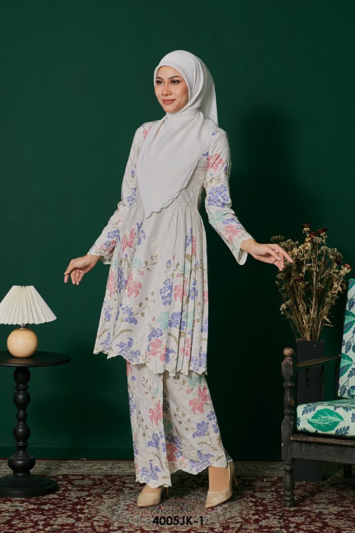 Juliana Kurung in White (4005JK-1)