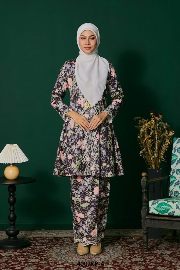 Kebarung Kalthom Petite in Raisin (4007KP-4)