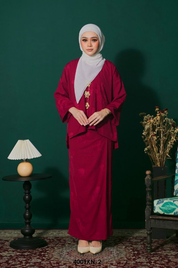 Kebaya Nilam in Scarlet Red (4009KN-2)