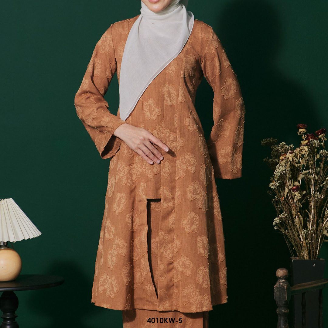 Kebaya Wilda in Caramel (4010KW-5) - Image 3
