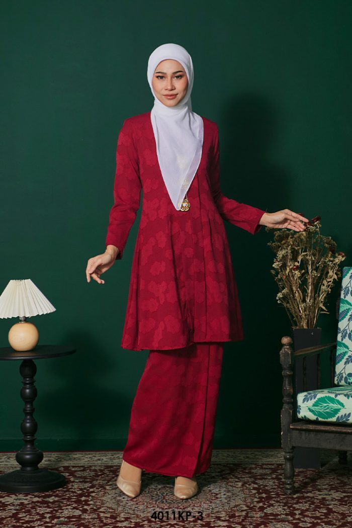 Kebarung Kalthom Petite in Scarlet Red (4011KP-3)