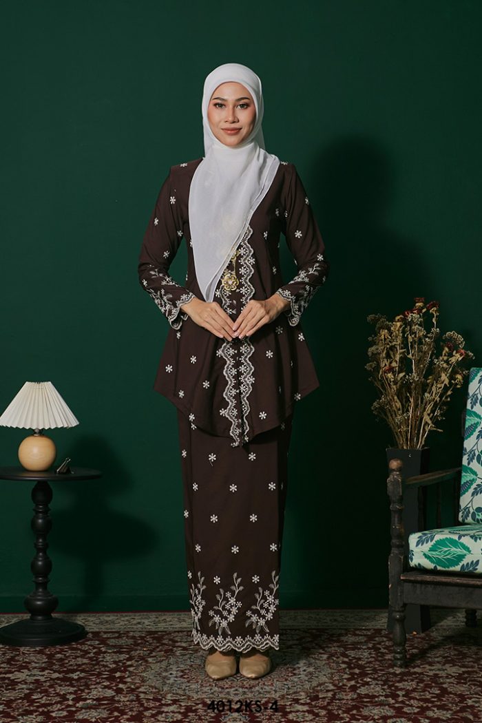 Kebaya Saloma in Chocolate (4012KS-4)
