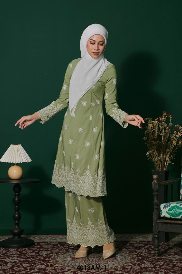 Ameera Kurung in Army Green (4013AM-1)