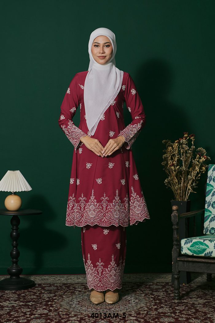 Ameera Kurung in Scarlet Red (4013AM-5)