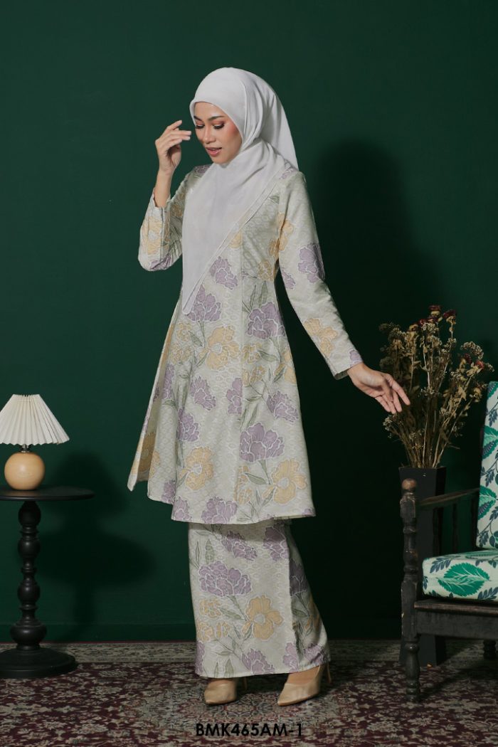 Ameera Kurung Batiq Mia in Pastel Green (BMK465AM-1)