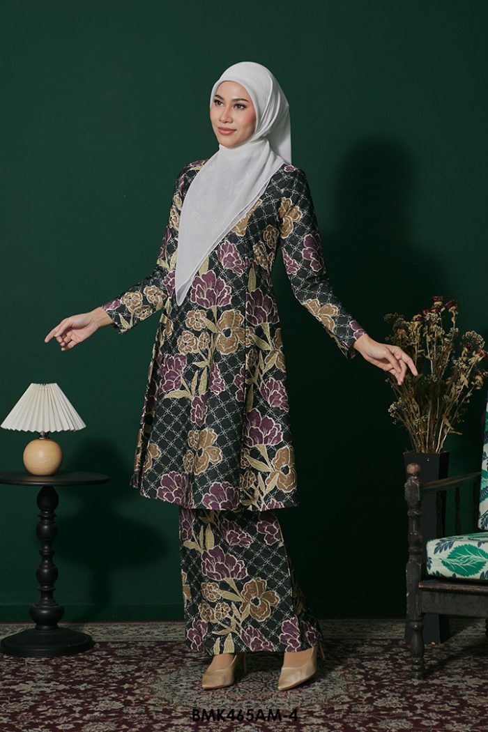 Ameera Kurung Batiq Mia in Black (BMK465AM-4)