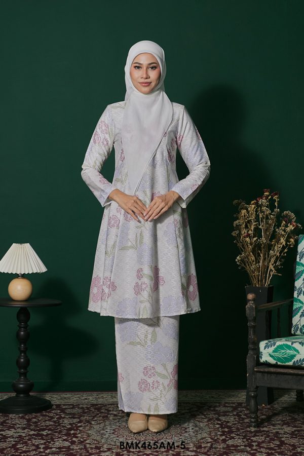 Ameera Kurung Batiq Mia in White (BMK465AM-5)