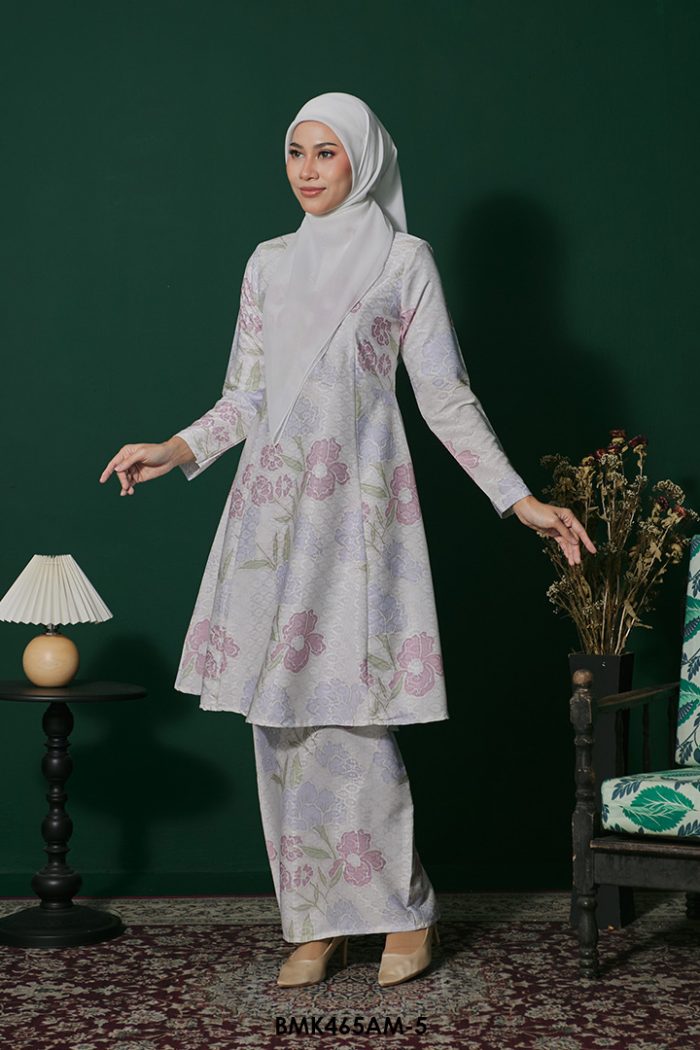 Ameera Kurung Batiq Mia in White (BMK465AM-5)