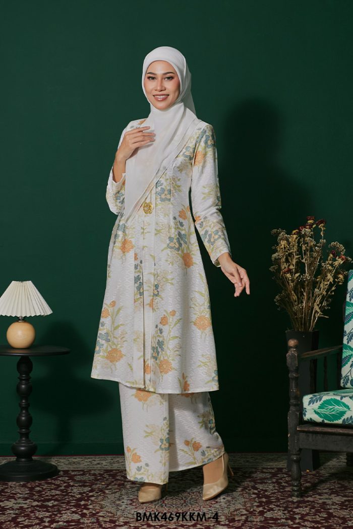 Kebarung Batiq Mia in White (BMK469KKM-4)