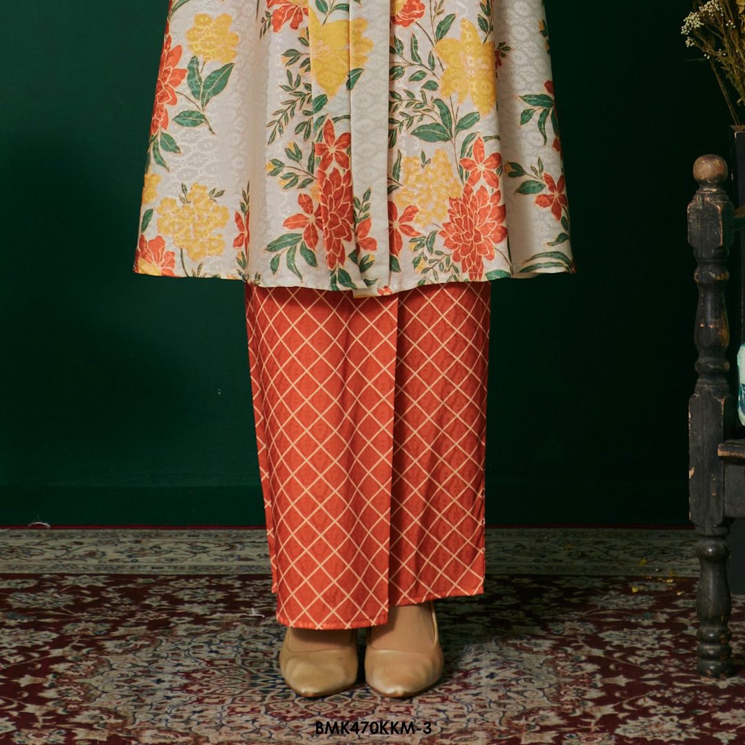 Kebarung Batiq Mia in Orange (BMK470KKM-3) - Image 3
