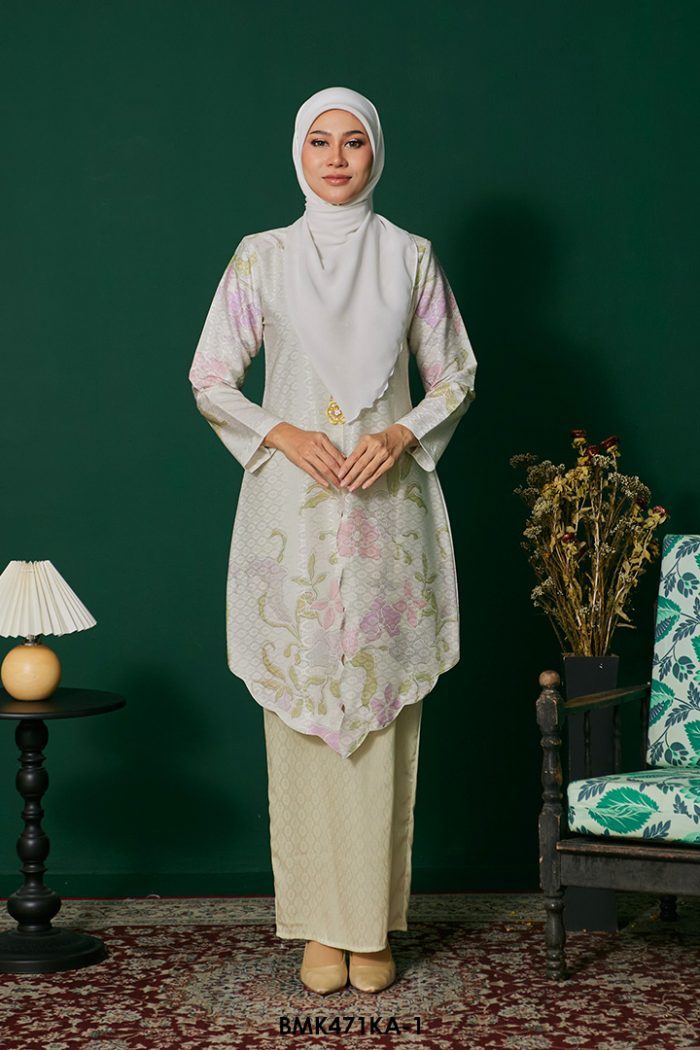 Kebaya Anggun Batiq Mia 2.0 in Soft Green (BMK471KA-1)