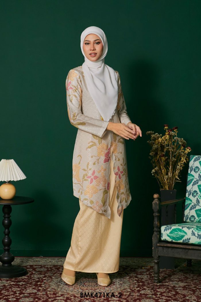 Kebaya Anggun Batiq Mia 2.0 in Soft Yellow (BMK471KA-2)