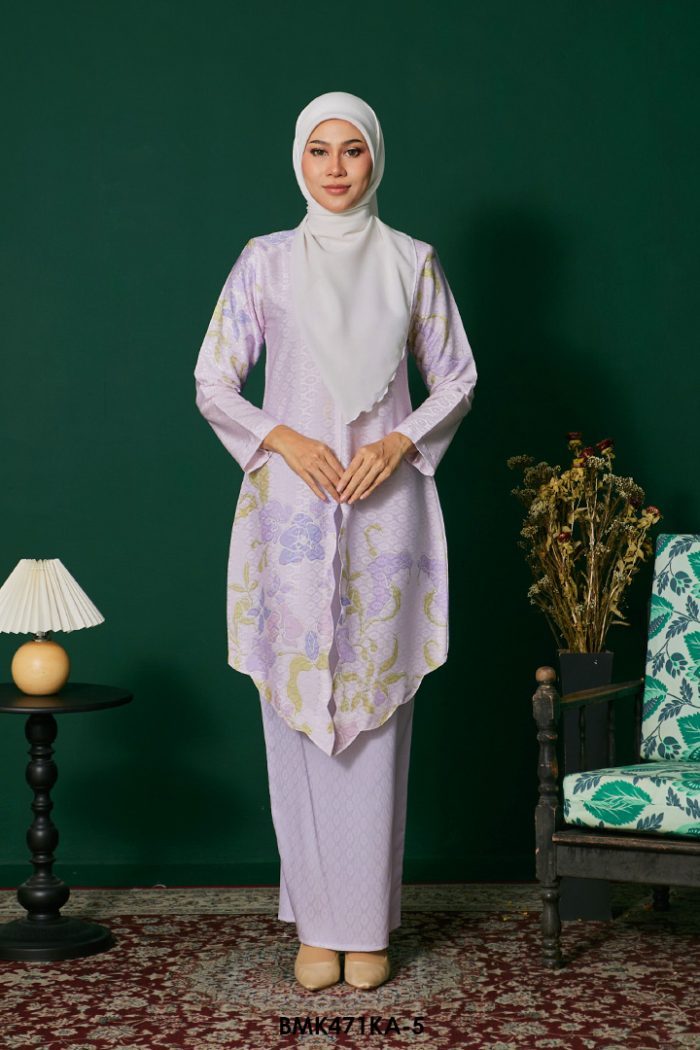 Kebaya Anggun Batiq Mia 2.0 in Lilac (BMK471KA-5)