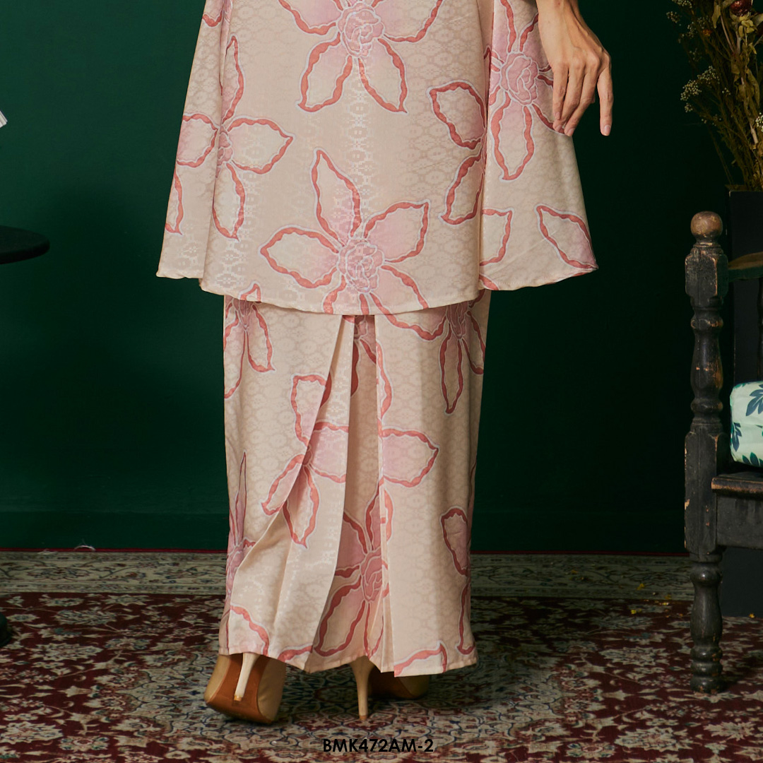 Ameera Kurung Batiq Mia in Butter Cream (BMK472AM-2) - Image 3