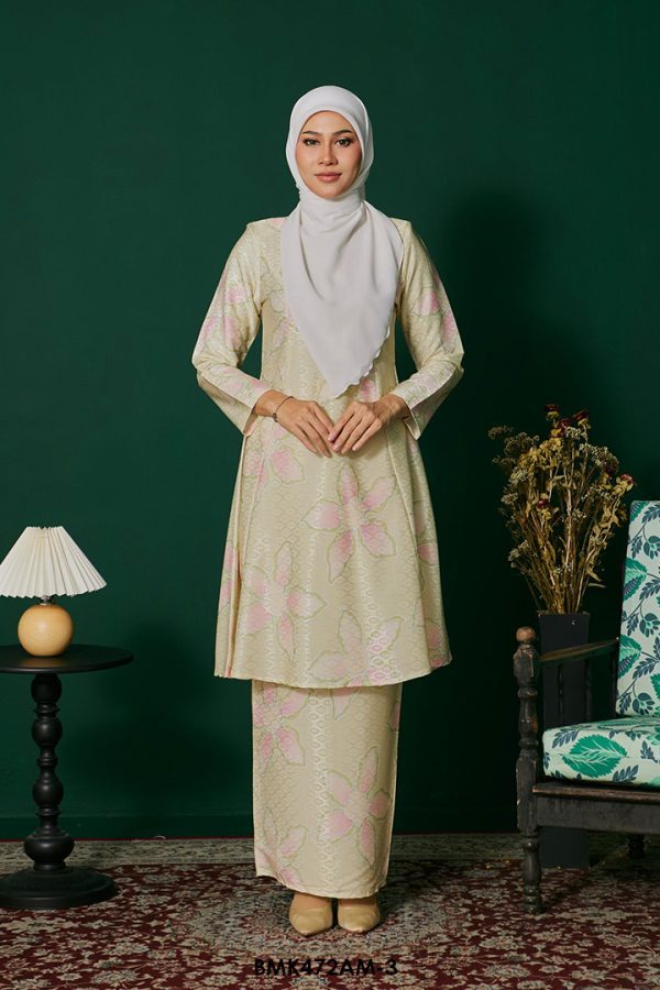 Ameera Kurung Batiq Mia in Bright Green (BMK472AM-3)