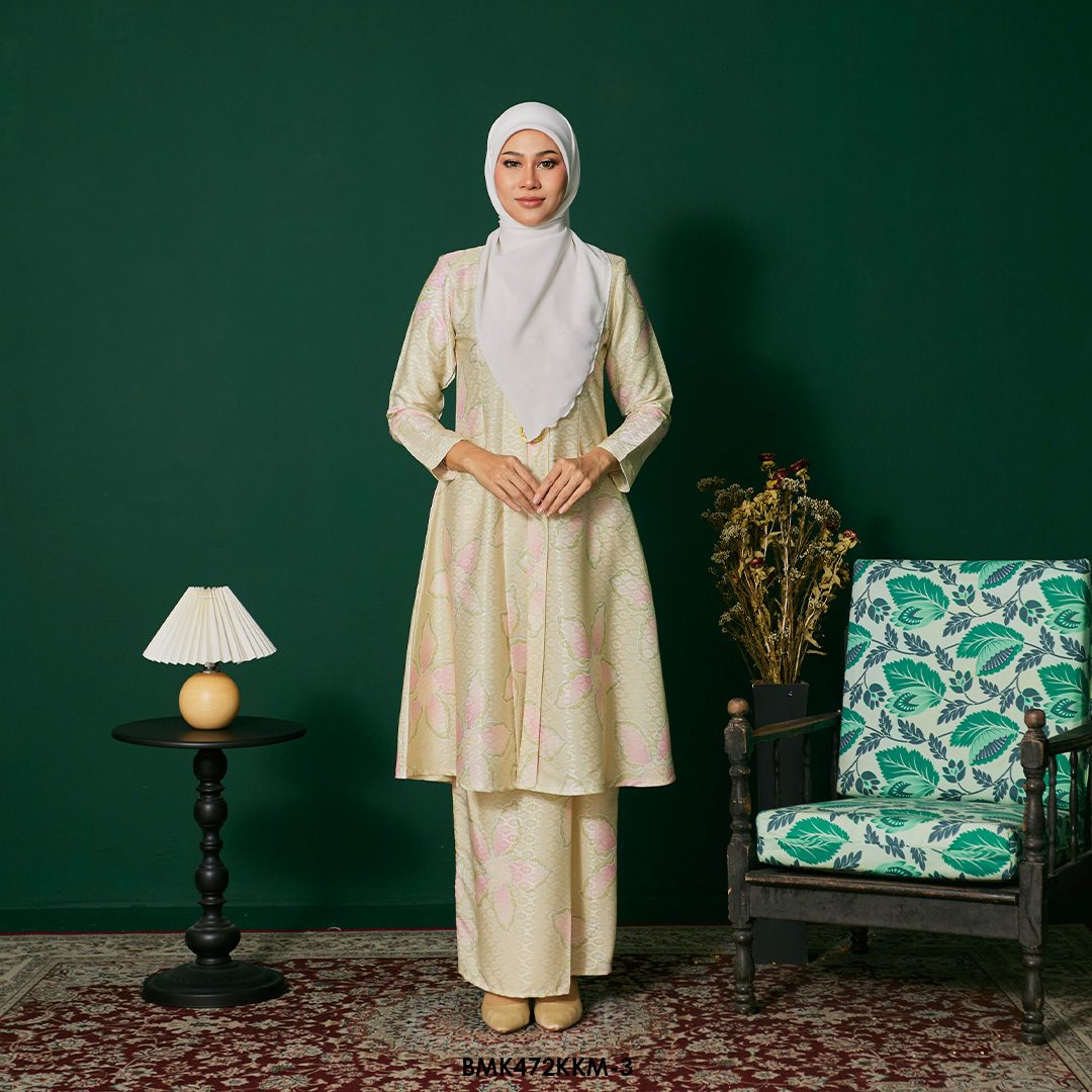 Kebarung Batiq Mia in Bright Green (BMK472KKM-3)