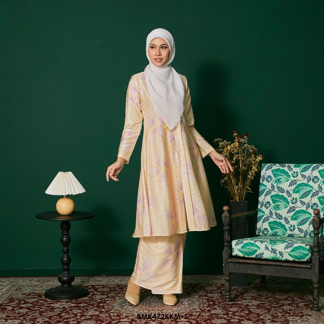 Kebarung Batiq Mia in Soft Yellow (BMK472KKM-5) - Image 2