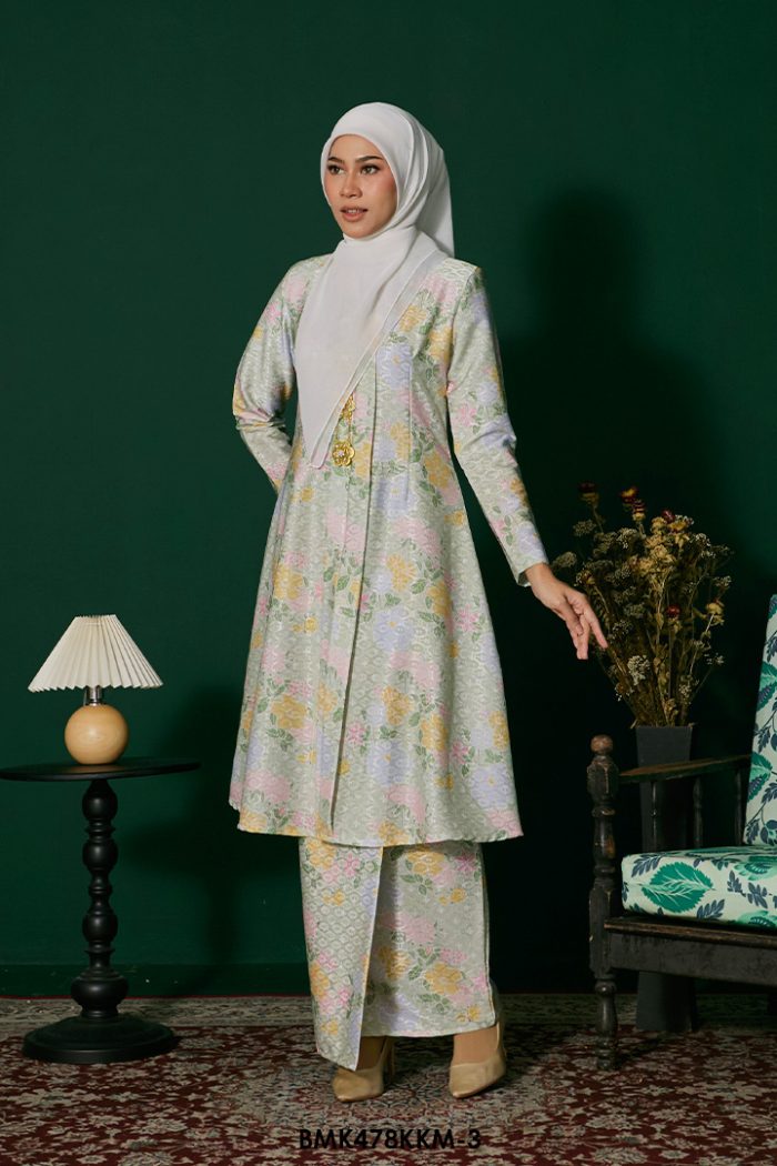 Kebarung Batiq Mia in Pastel Green (BMK478KKM-3)
