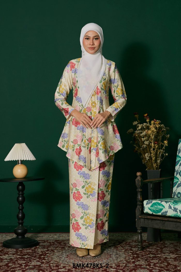 Kebaya Saloma Batiq Mia in Pastel Yellow (BMK478KS-2)