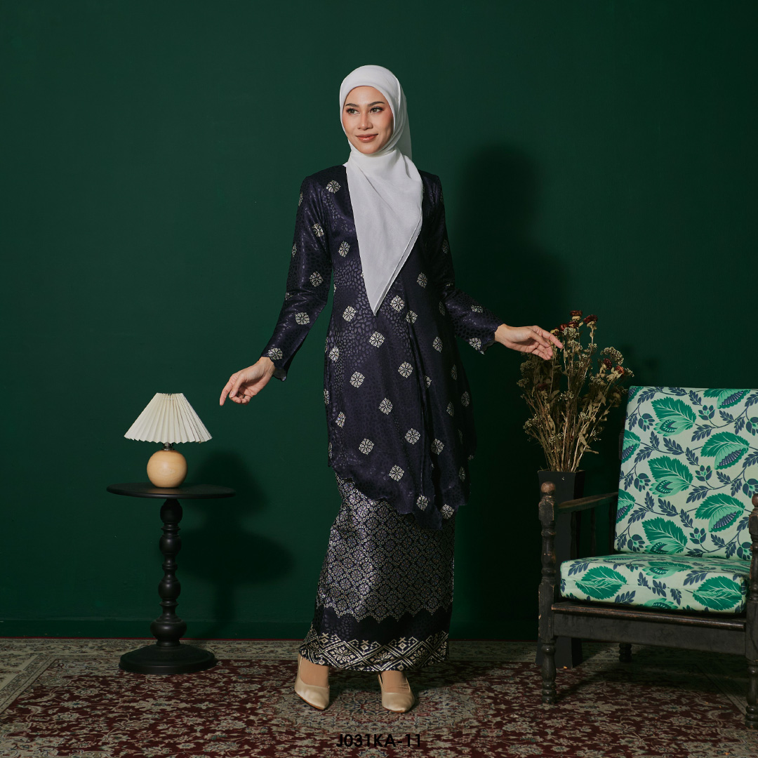 Kebaya Anggun 2.0 in Black (J031KA-11) - Image 2