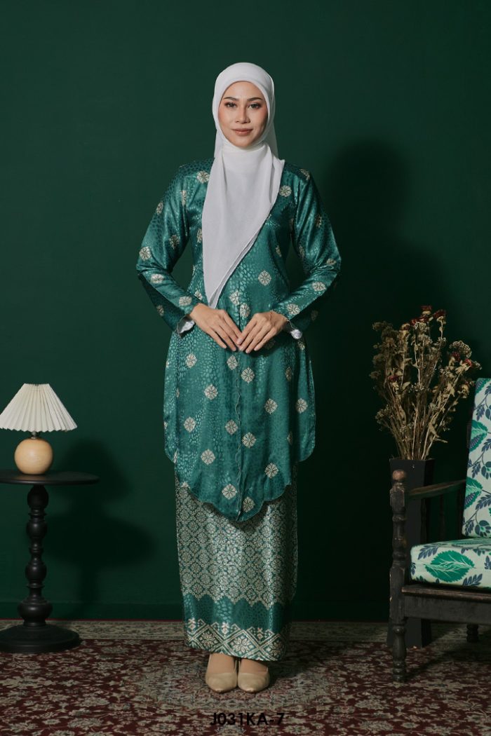 Kebaya Anggun 2.0 in Emerald (J031KA-7)