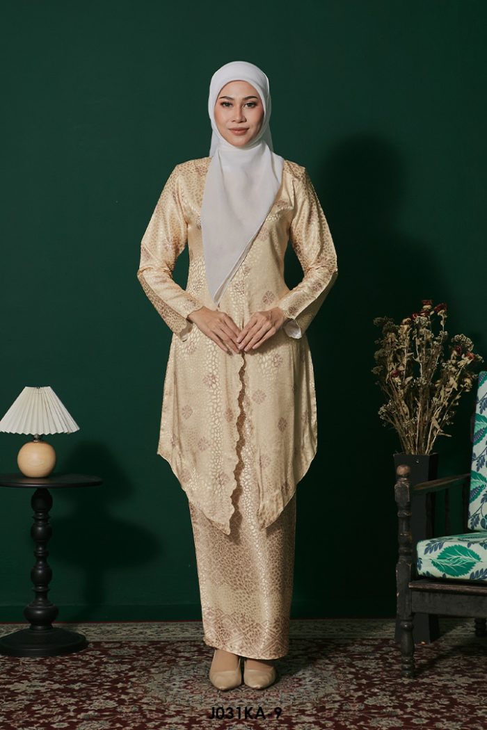 Kebaya Anggun 2.0 in Corn Yellow (J031KA-9)