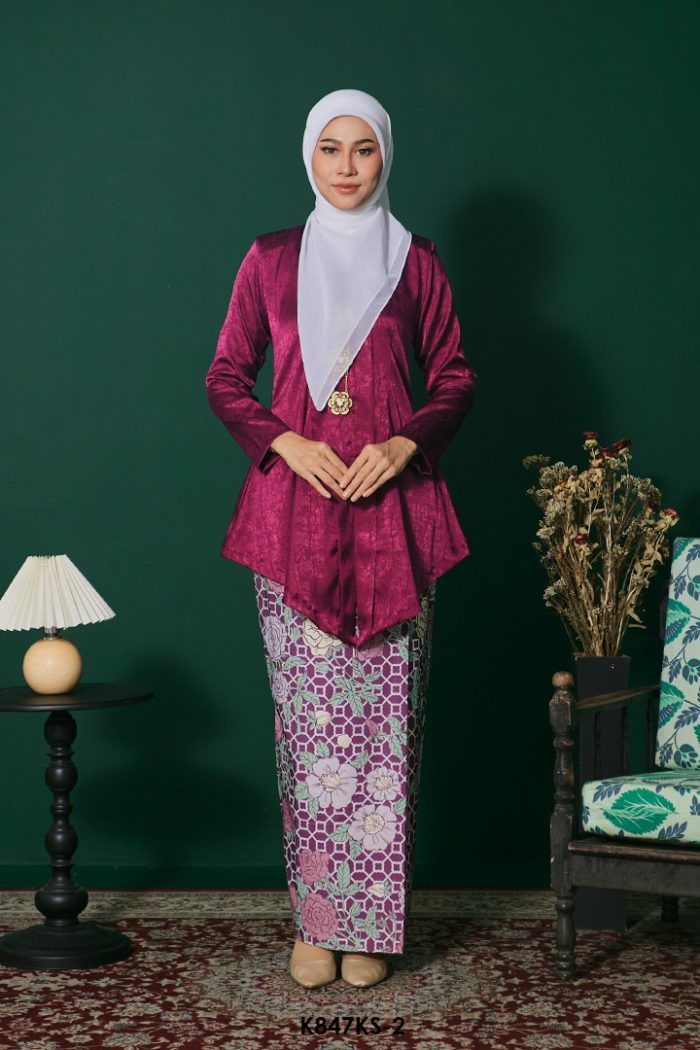 Kebaya Saloma in Burgundy (K847KS-2)