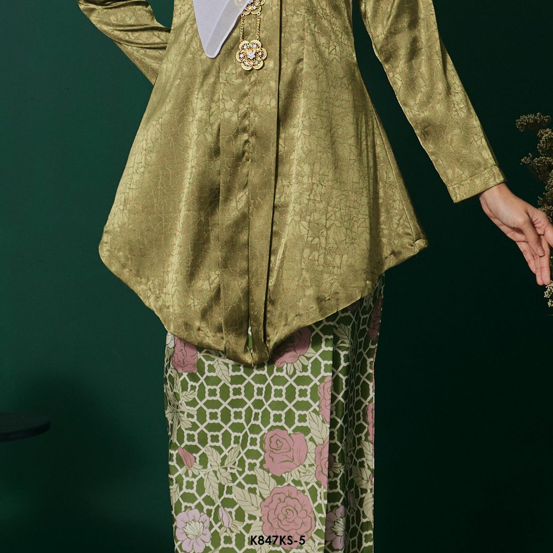 Kebaya Saloma in Dark Olive (K847KS-5) - Image 3