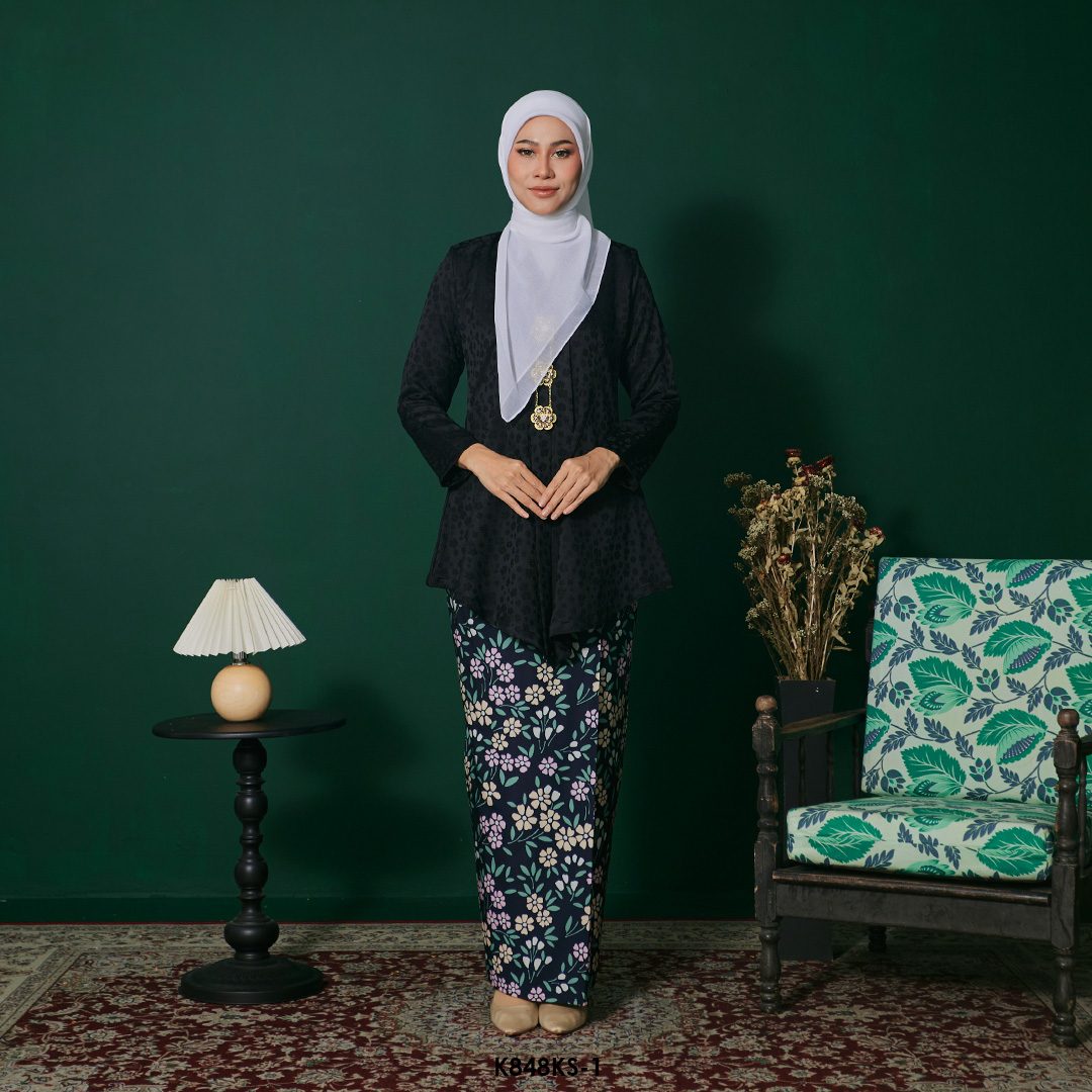 Kebaya Saloma in Black (K848KS-1)