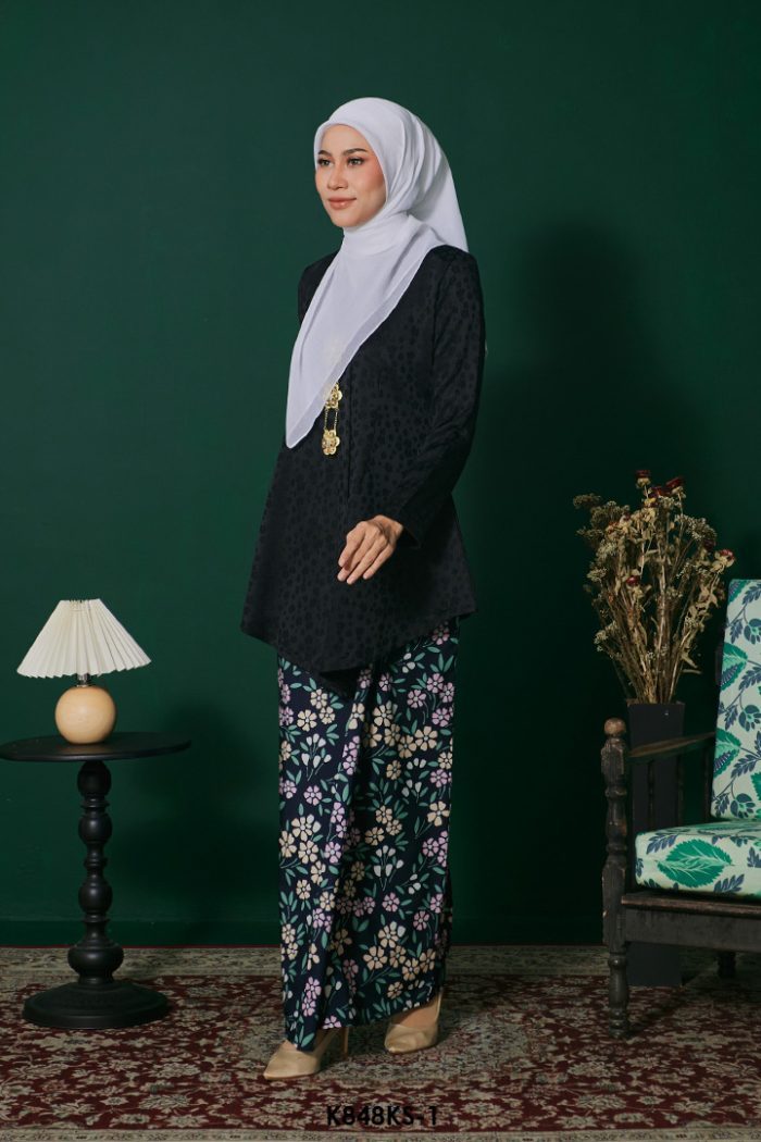 Kebaya Saloma in Black (K848KS-1)