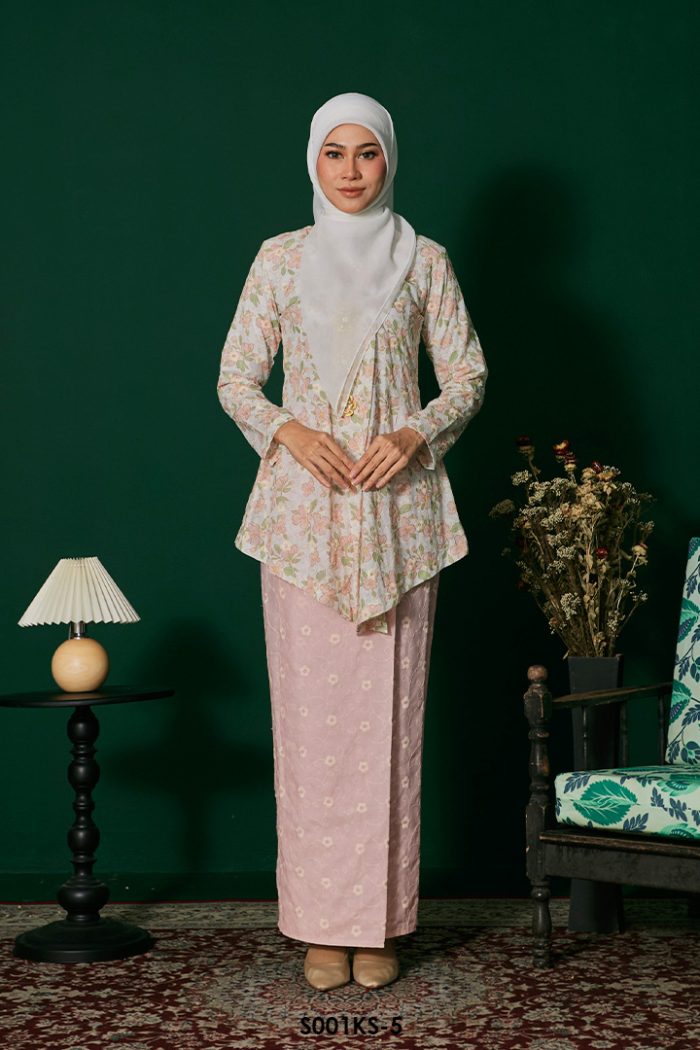 Kebaya Saloma in Baby Pink (S001KS-5)