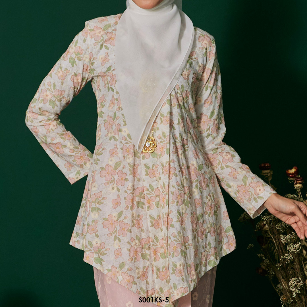 Kebaya Saloma in Baby Pink (S001KS-5) - Image 4
