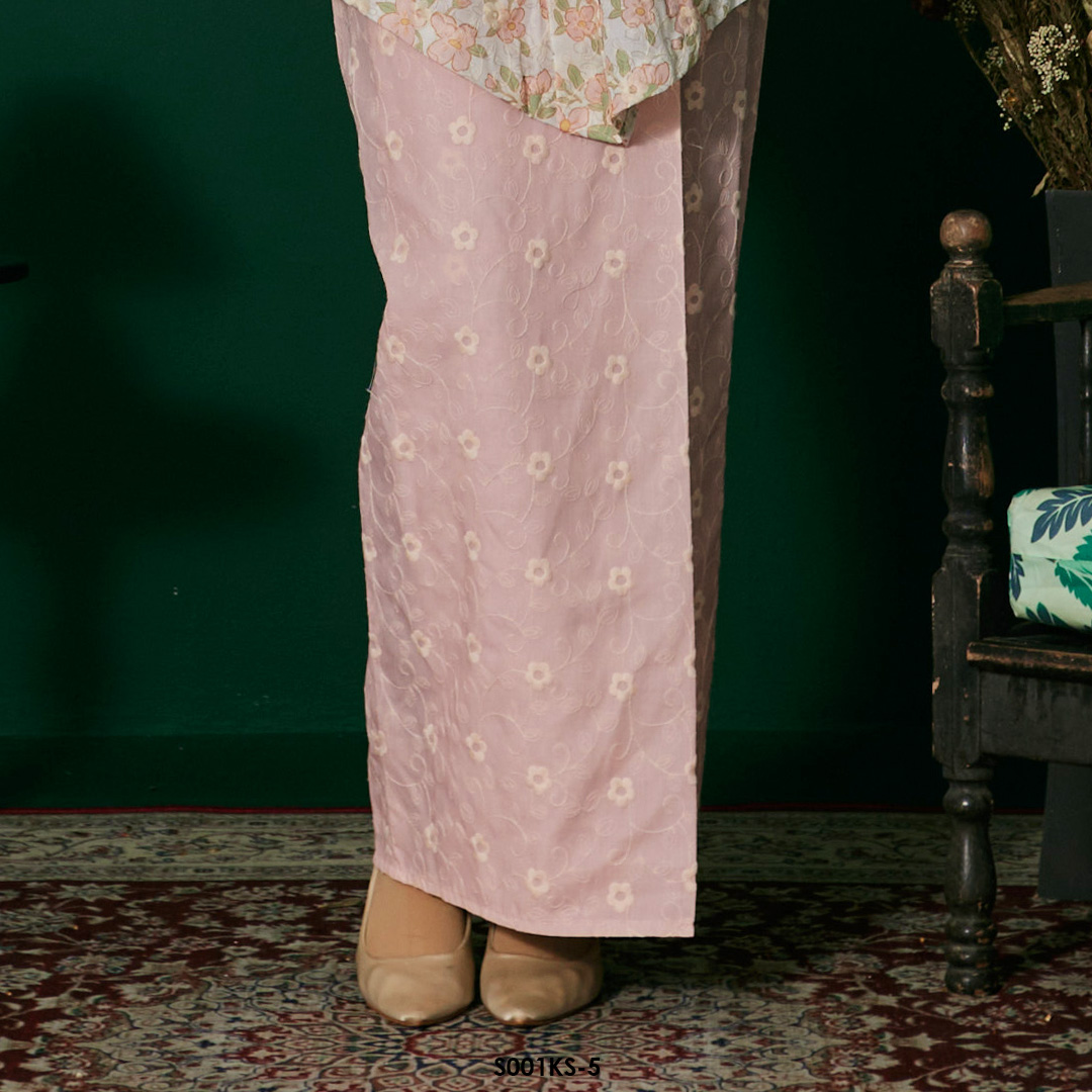 Kebaya Saloma in Baby Pink (S001KS-5) - Image 3