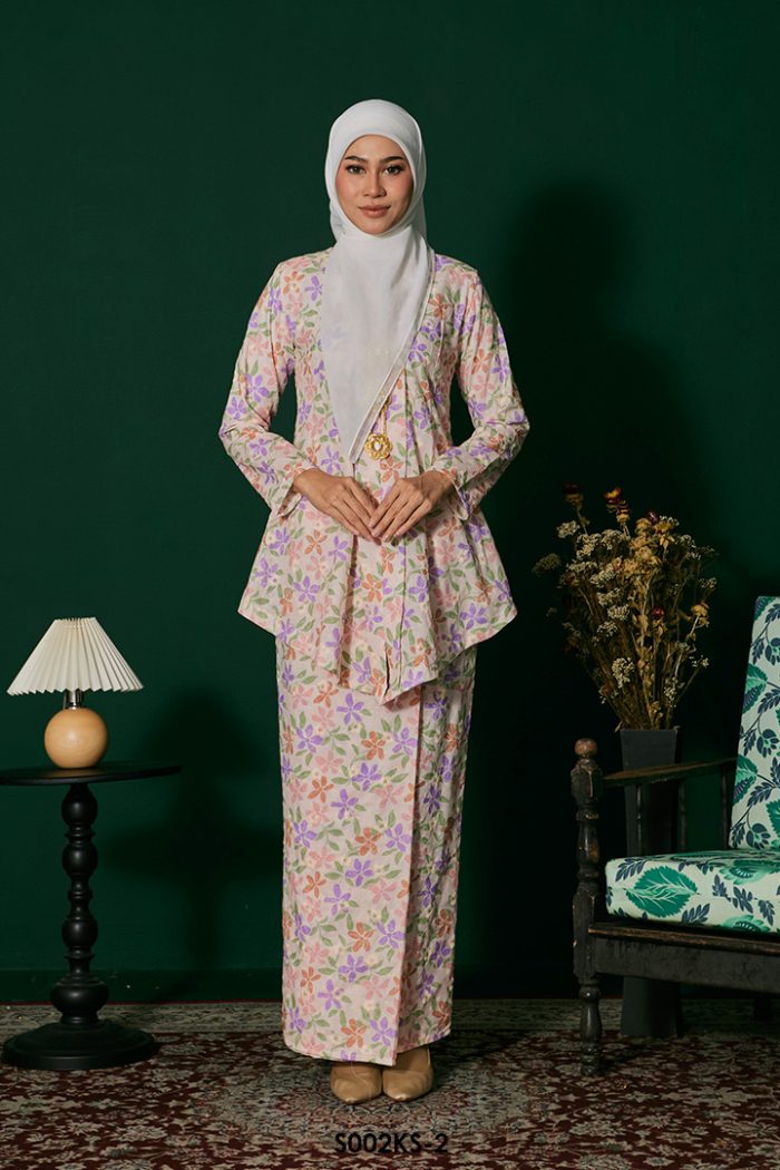 Kebaya Saloma in Baby Peach (S002KS-2)