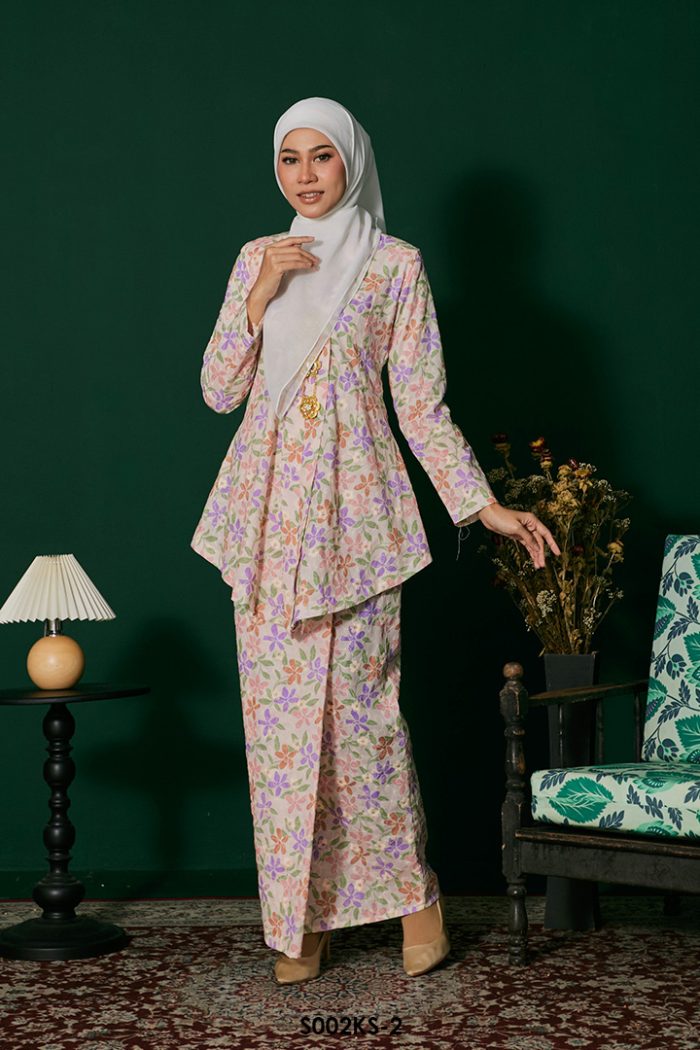 Kebaya Saloma in Baby Peach (S002KS-2)