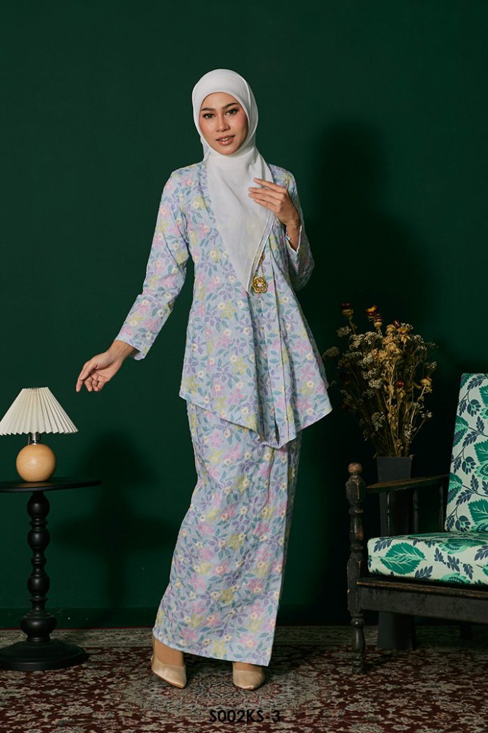 Kebaya Saloma in Baby Blue (S002KS-3)