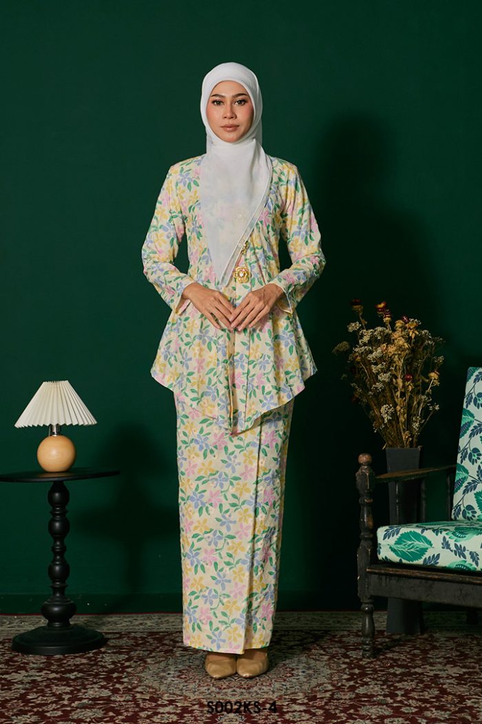 Kebaya Saloma in Soft Yellow (S002KS-4)