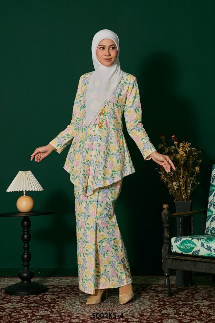 Kebaya Saloma in Soft Yellow (S002KS-4)