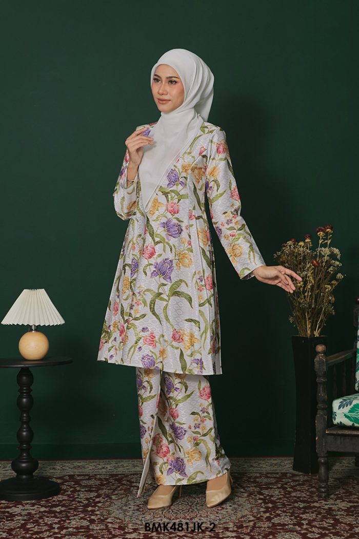 Juliana Kurung Batiq Mia in White (BMK481JK-2)