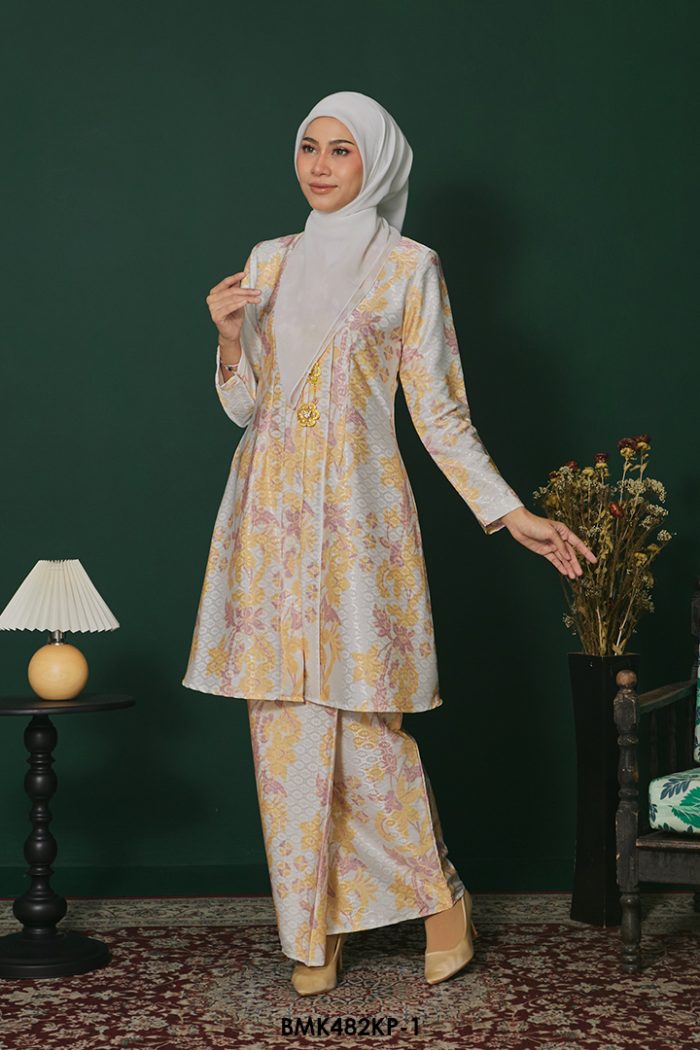 Kebarung Kalthom Petite in White (BMK482KP-1)